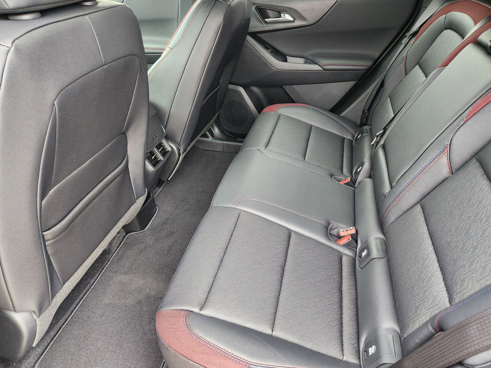 New 2026 Chevrolet Equinox RS FWD image 24