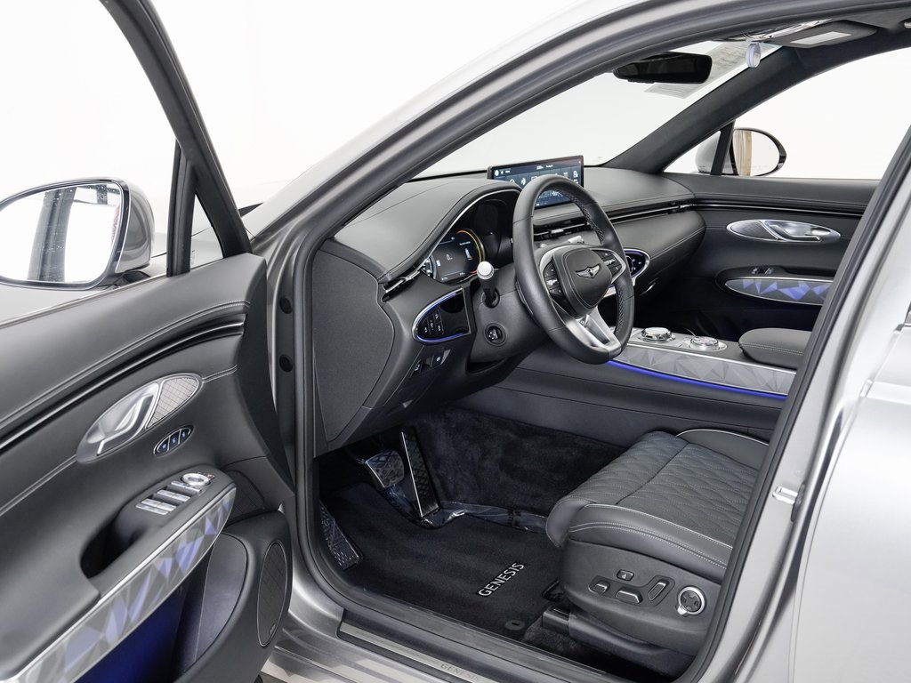 Used 2025 Genesis GV70 3.5T Sport w/ Sport Advanced Package image 7