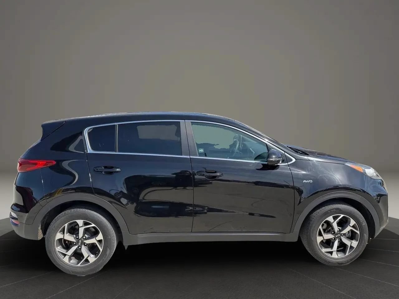 Used 2020 Kia Sportage LX w/ LX Popular Package AWD/4WD image 8