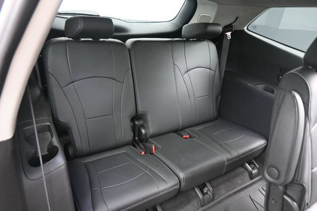 Used 2020 Buick Enclave Avenir w/ Avenir Technology Package AWD/4WD image 18