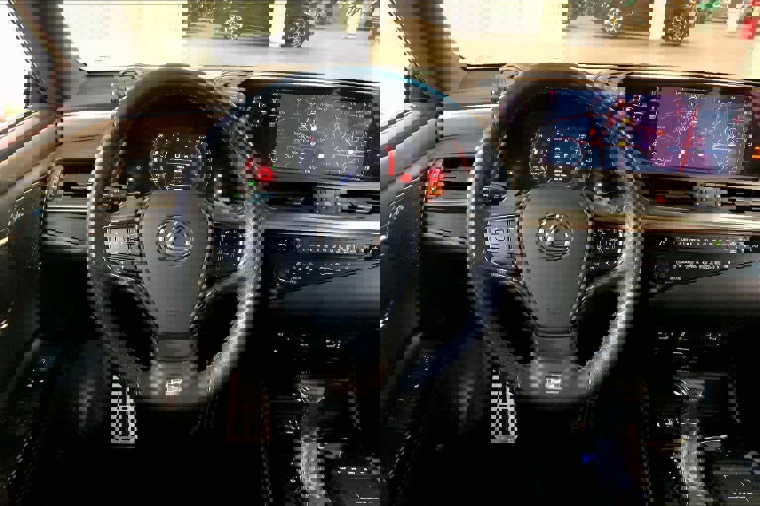 Used 2019 Lexus ES 350 F Sport w/ Accessory Package 2 image 5