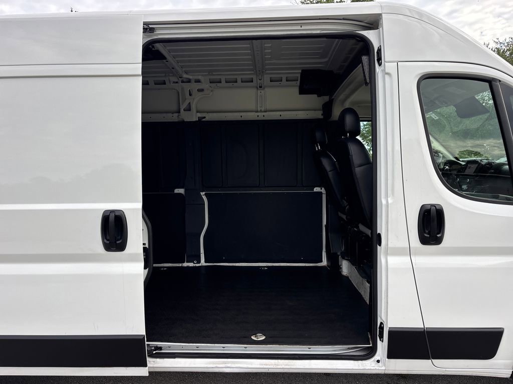 Used 2024 RAM ProMaster 2500 w/ Convenience Group FWD image 30