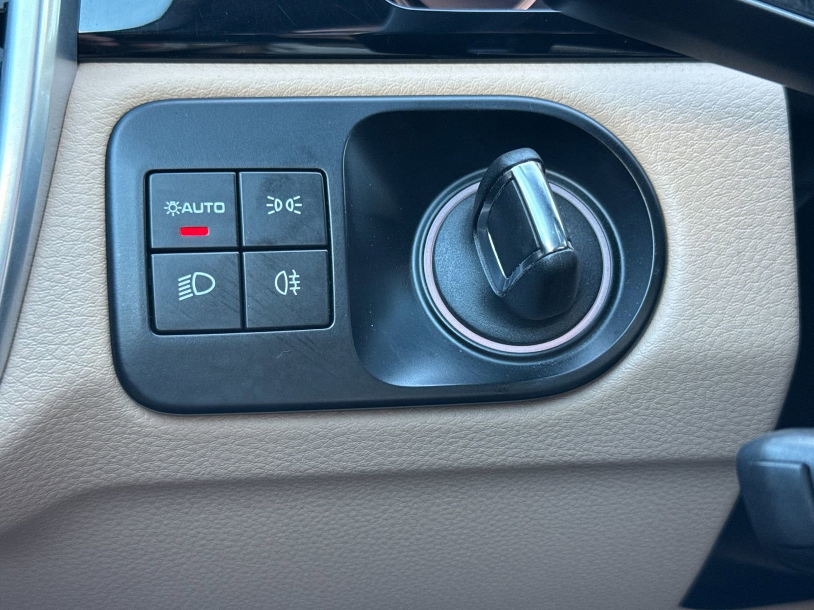 Certified 2023 Porsche Cayenne image 32