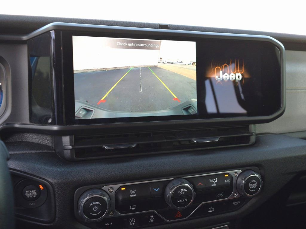 Used 2024 Jeep Gladiator Sport image 20