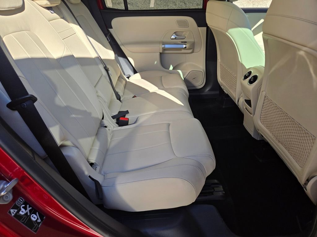 Used 2021 Mercedes-Benz GLB 250 image 19