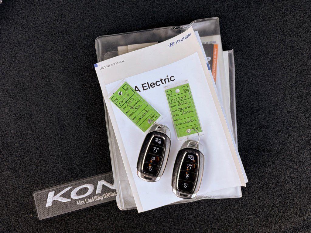 Used 2023 Hyundai Kona SE w/ Cargo Package image 24