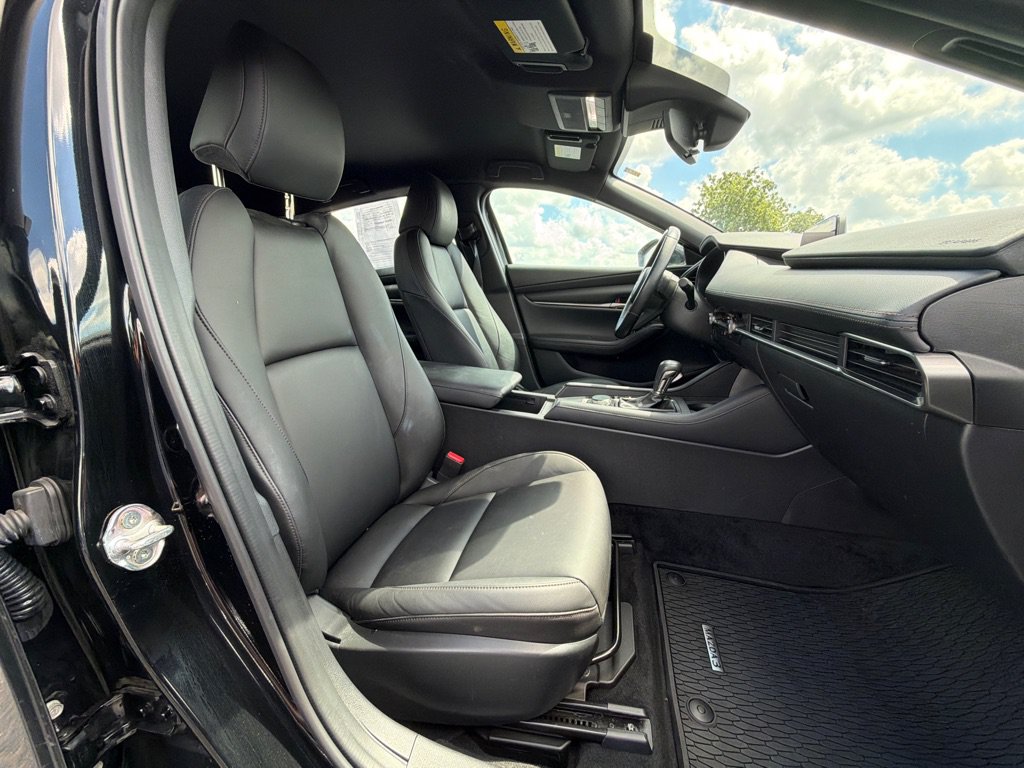 Used 2023 MAZDA MAZDA3 s FWD image 14