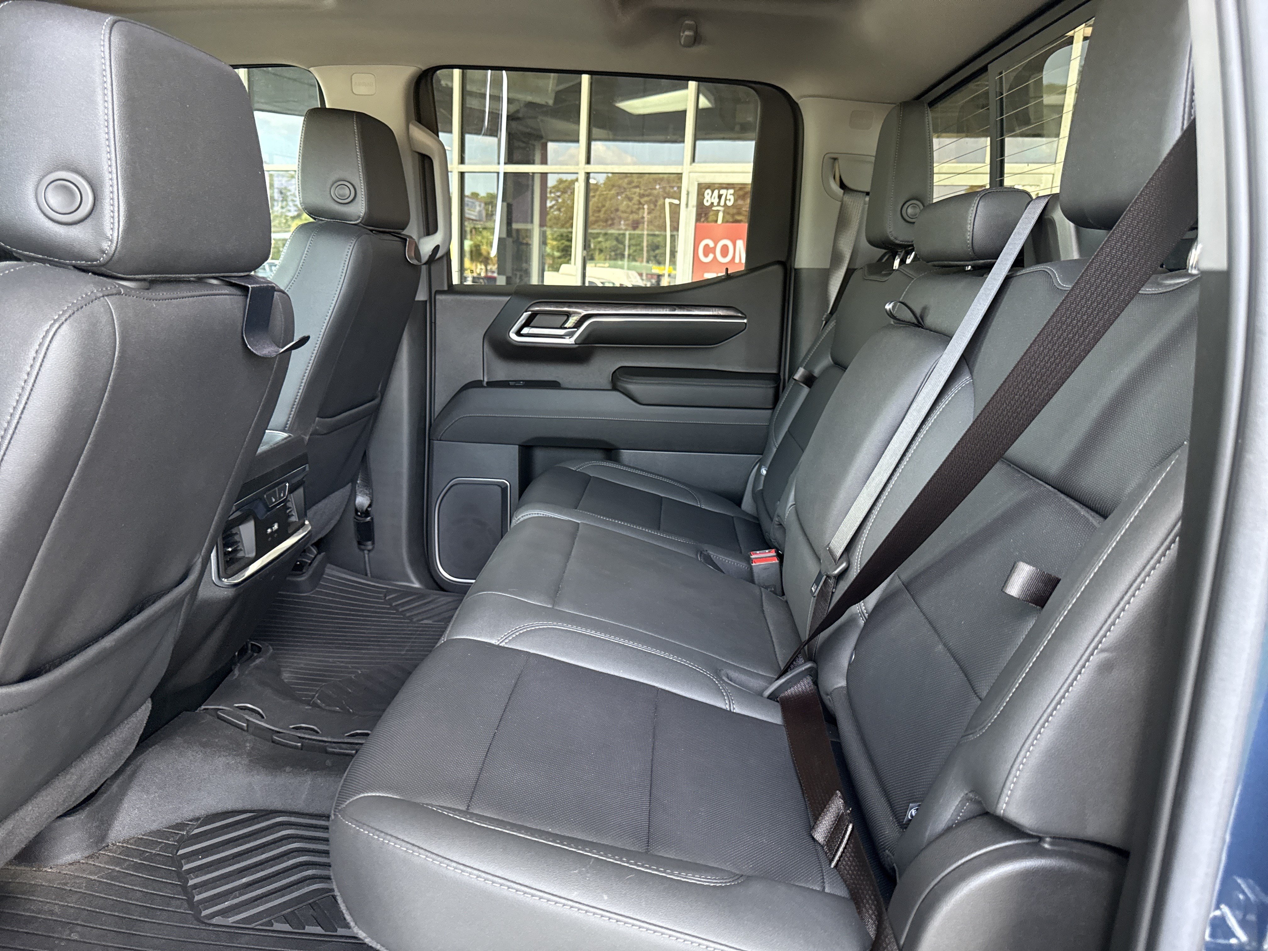 Used 2023 Chevrolet Silverado 1500 LTZ w/ LTZ Premium Package AWD/4WD image 30