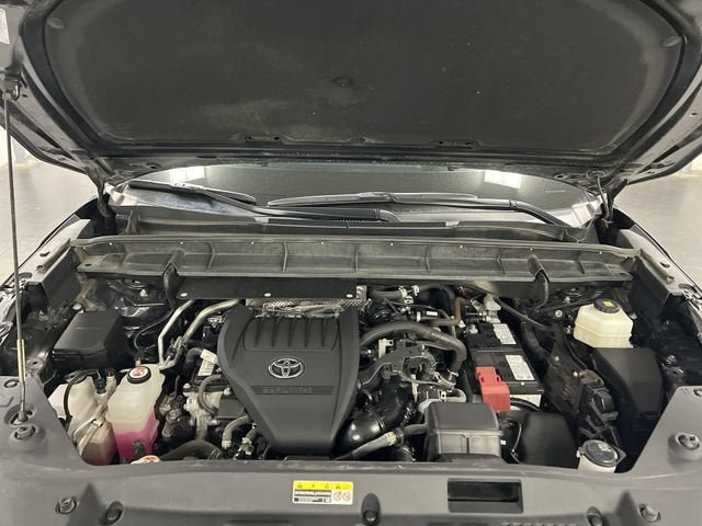 Used 2024 Toyota Highlander XSE AWD/4WD image 30