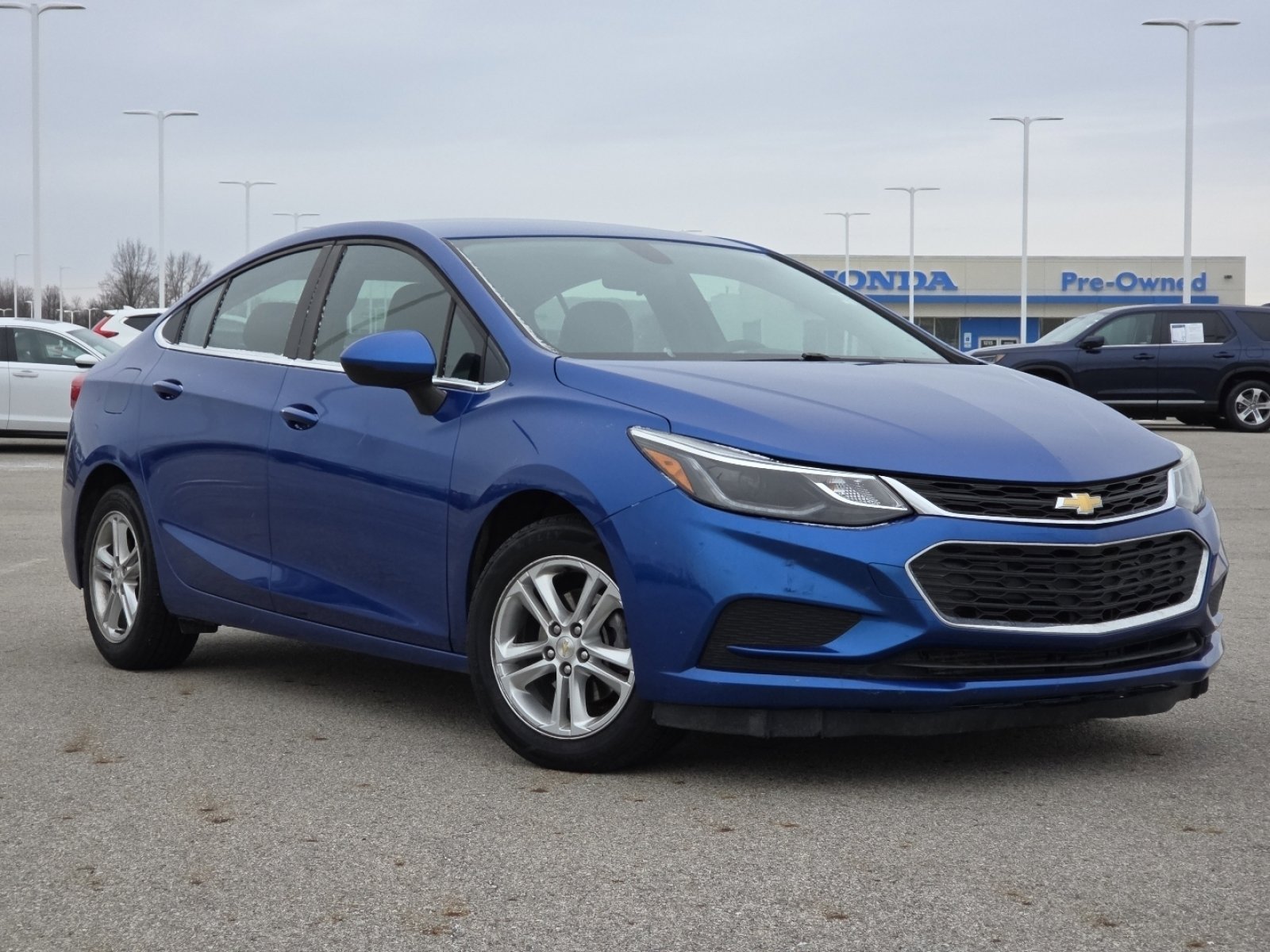 Used 2016 Chevrolet Cruze LT w/ Convenience Package image 2