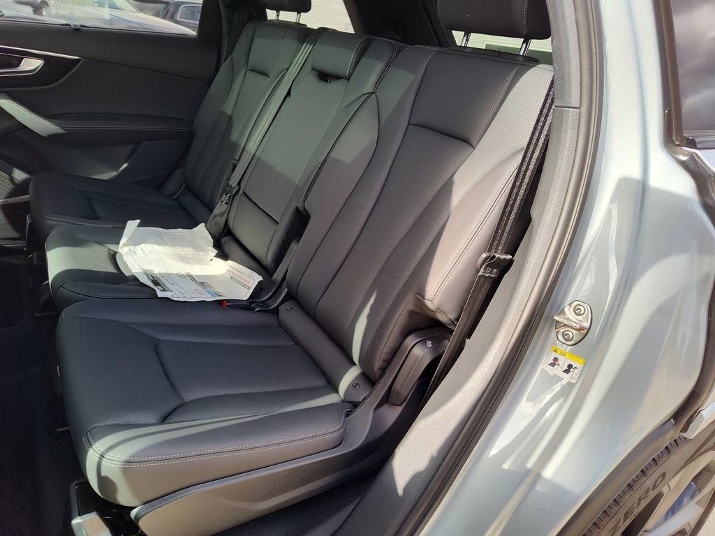 Used 2025 Audi Q7 3.0T Premium Plus w/ Premium Plus Package image 37