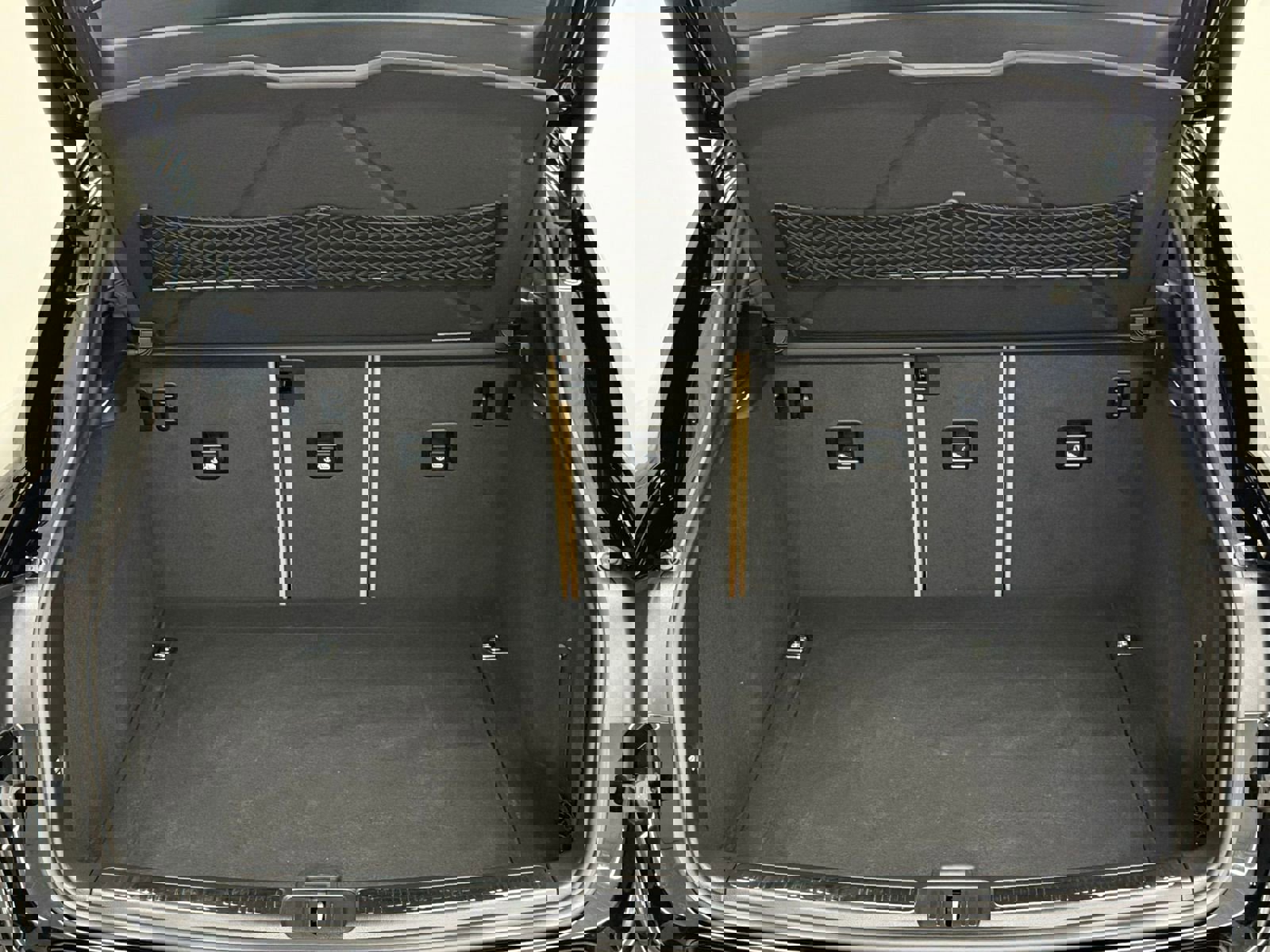 Used 2019 Porsche Macan S image 46