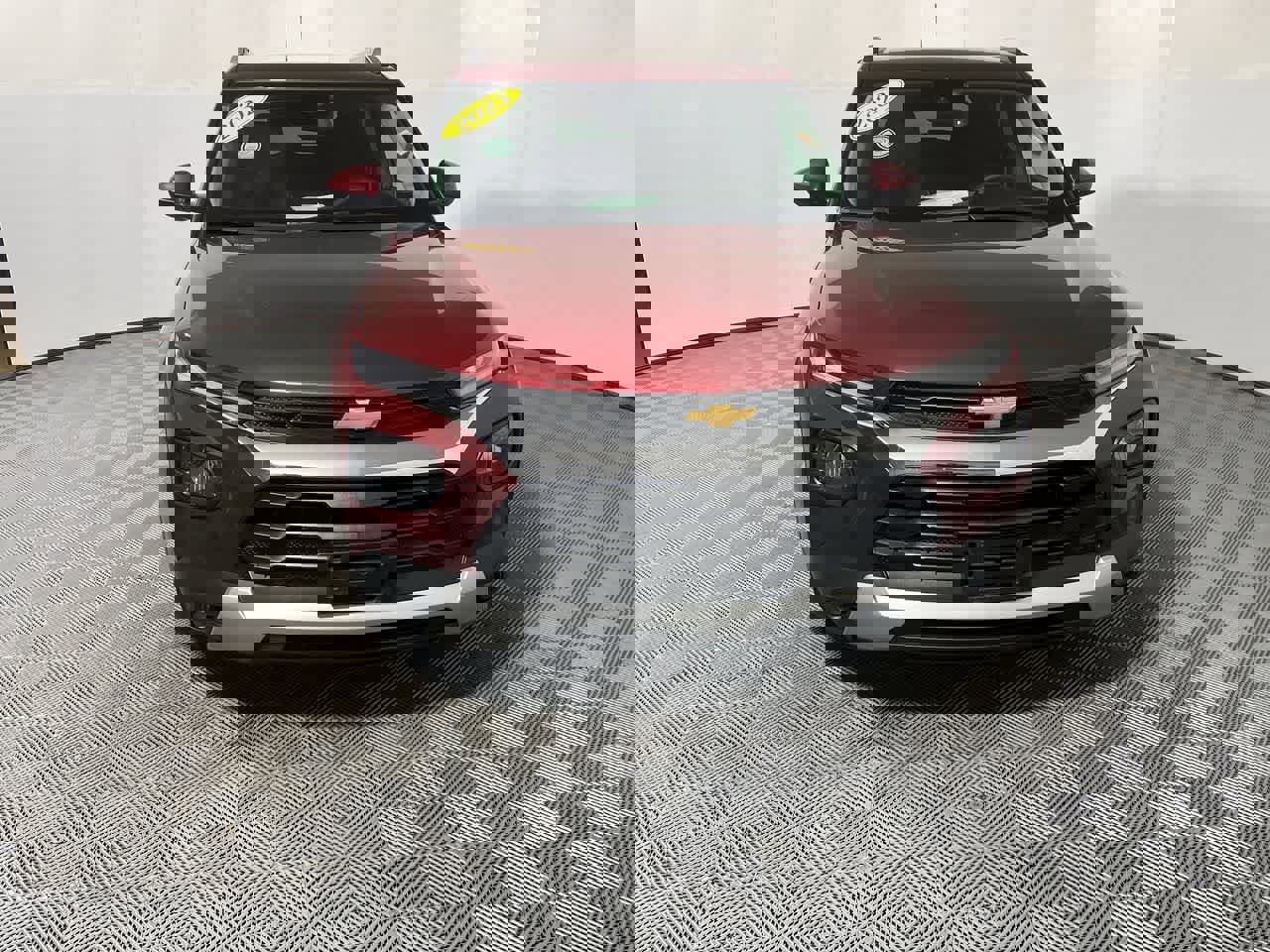 Used 2023 Chevrolet TrailBlazer LT w/ Convenience Package image 3