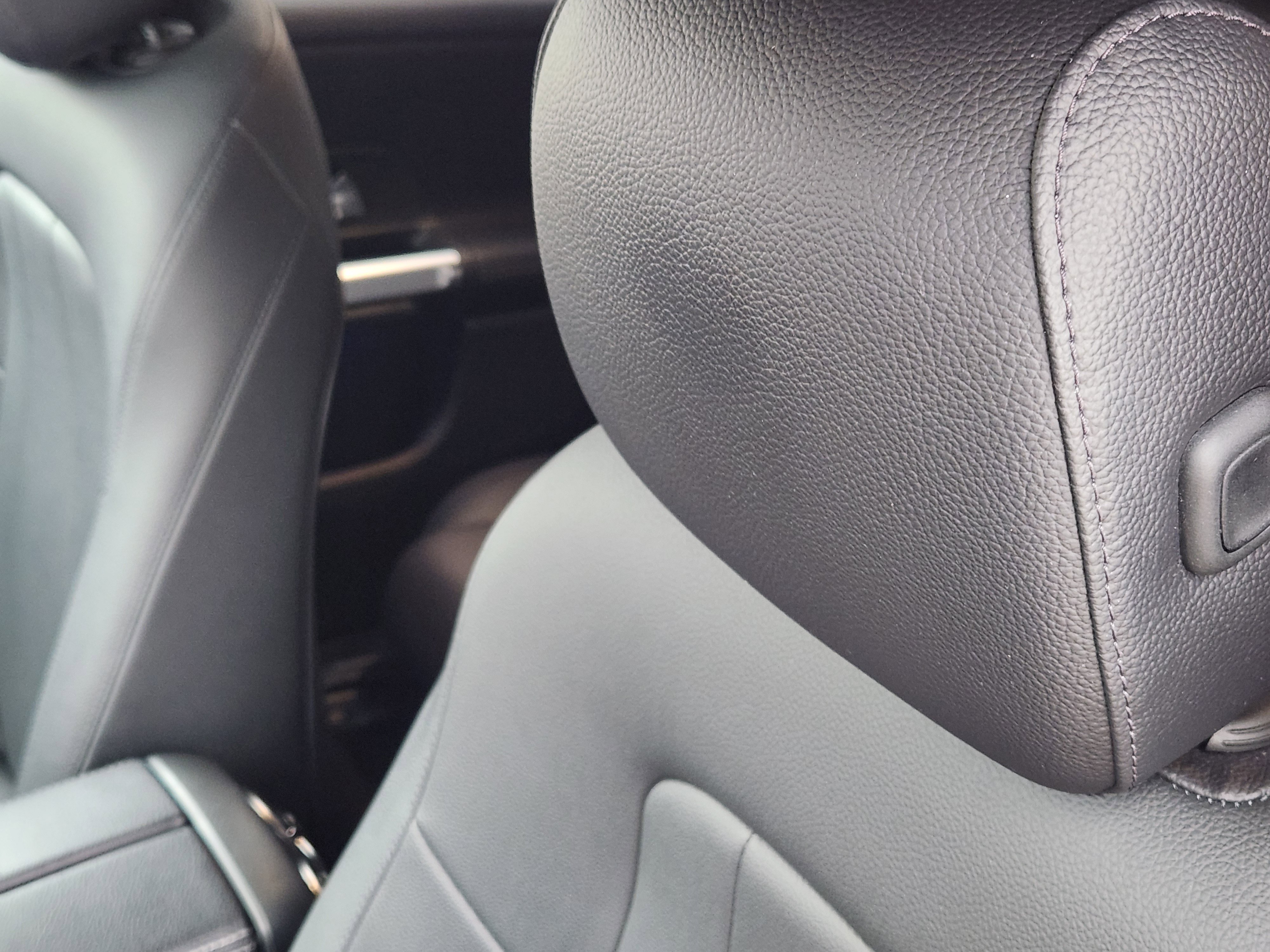 Used 2024 Mercedes-Benz GLB 250 4MATIC image 15