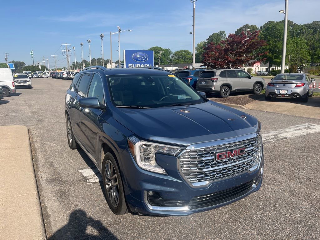 Used 2024 GMC Terrain Denali w/ Denali Premium Package image 2