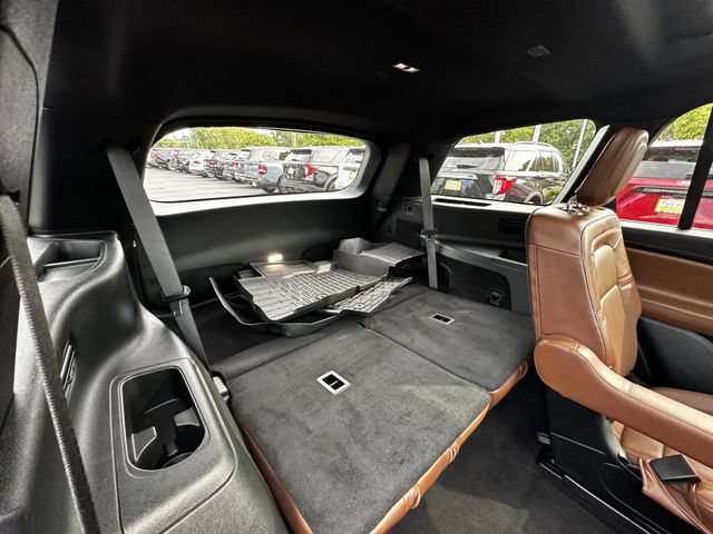 Certified 2024 Lincoln Aviator Reserve w/ Equipment Group 201A AWD/4WD image 39