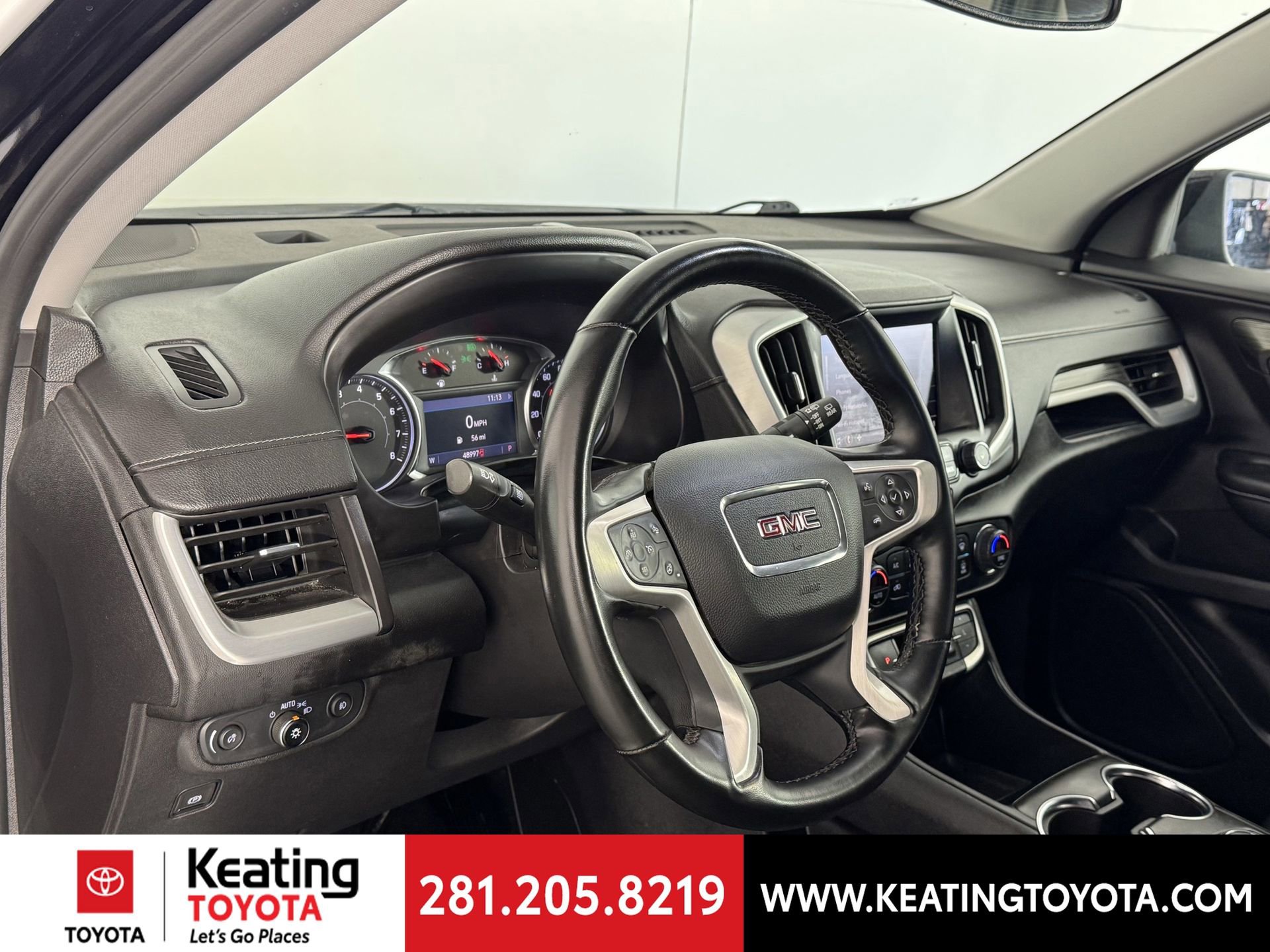 Used 2024 GMC Terrain SLT image 12