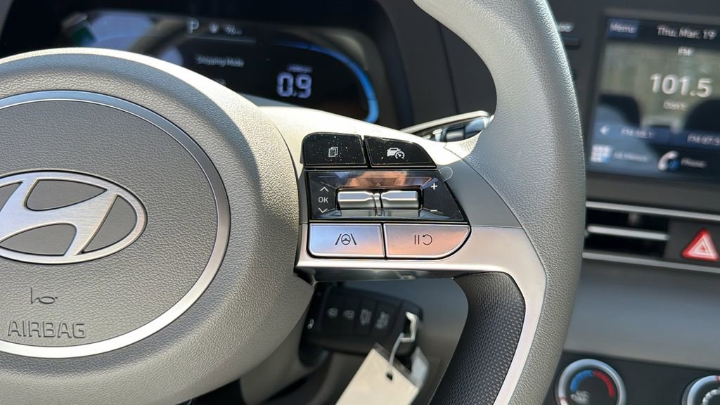 New 2026 Hyundai Elantra SE image 28