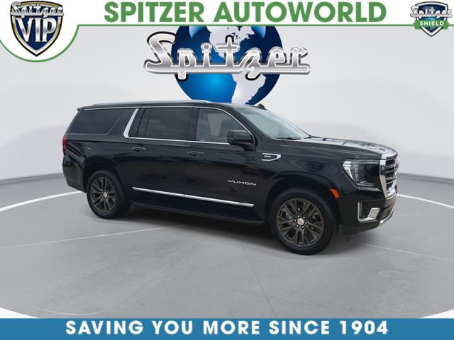 Certified 2023 GMC Yukon XL SLT w/ SLT Luxury Package image 2