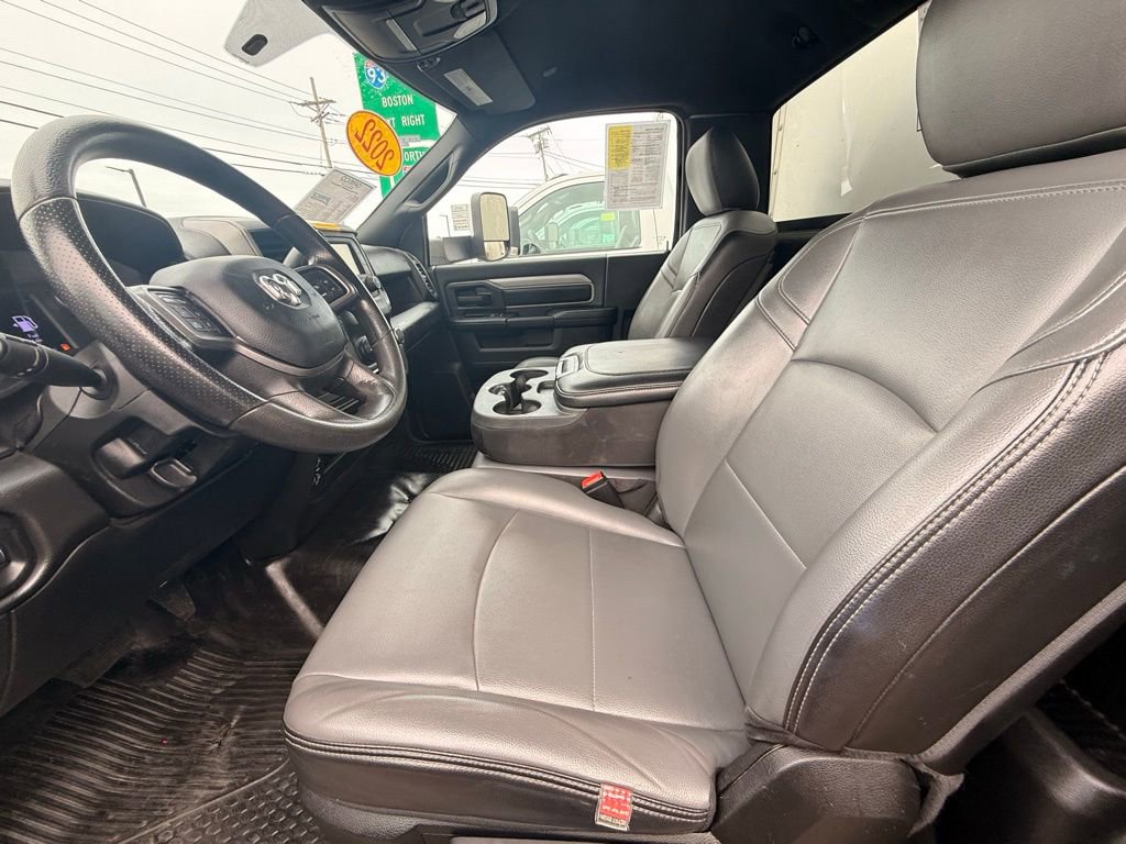 Used 2022 RAM 4500 Tradesman image 17