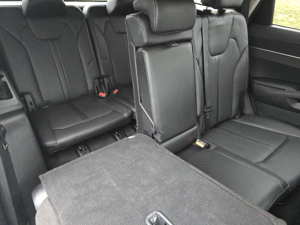 Used 2022 Kia Sorento S image 19