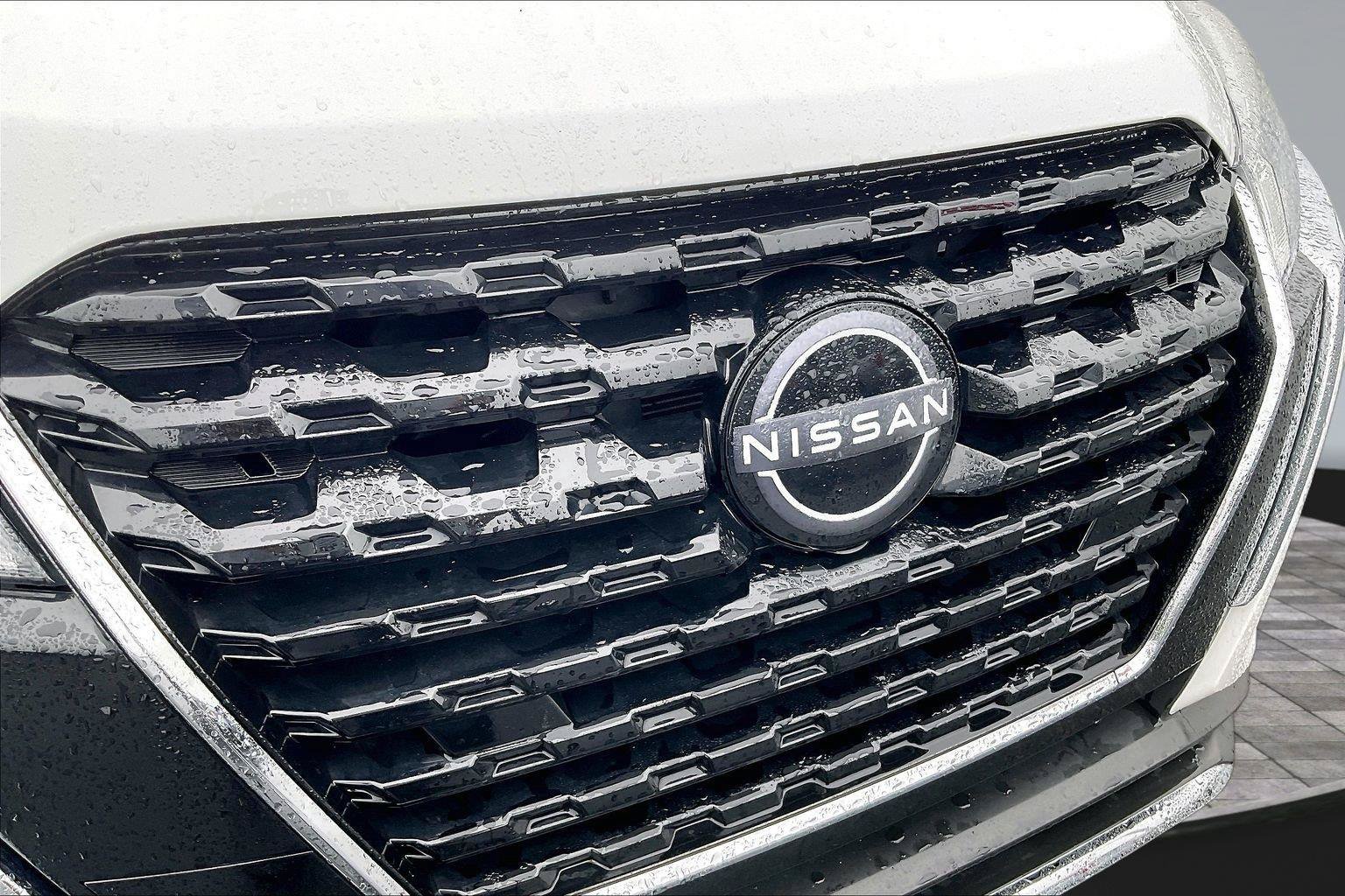 Certified 2024 Nissan Kicks S FWD image 28