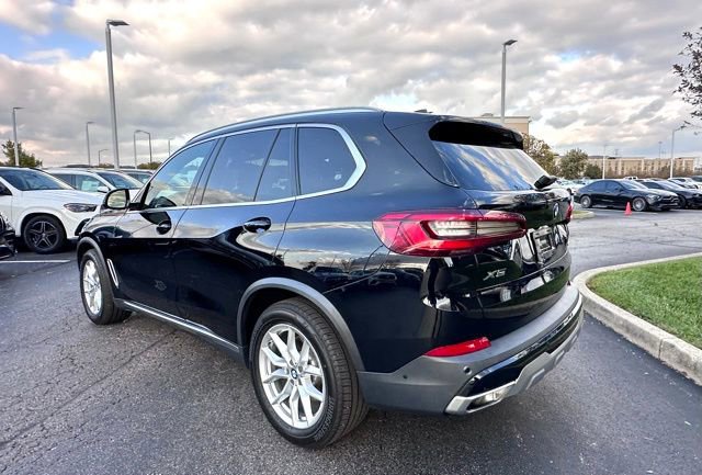 Used 2020 BMW X5 xDrive40i w/ Parking Assistance Package image 9