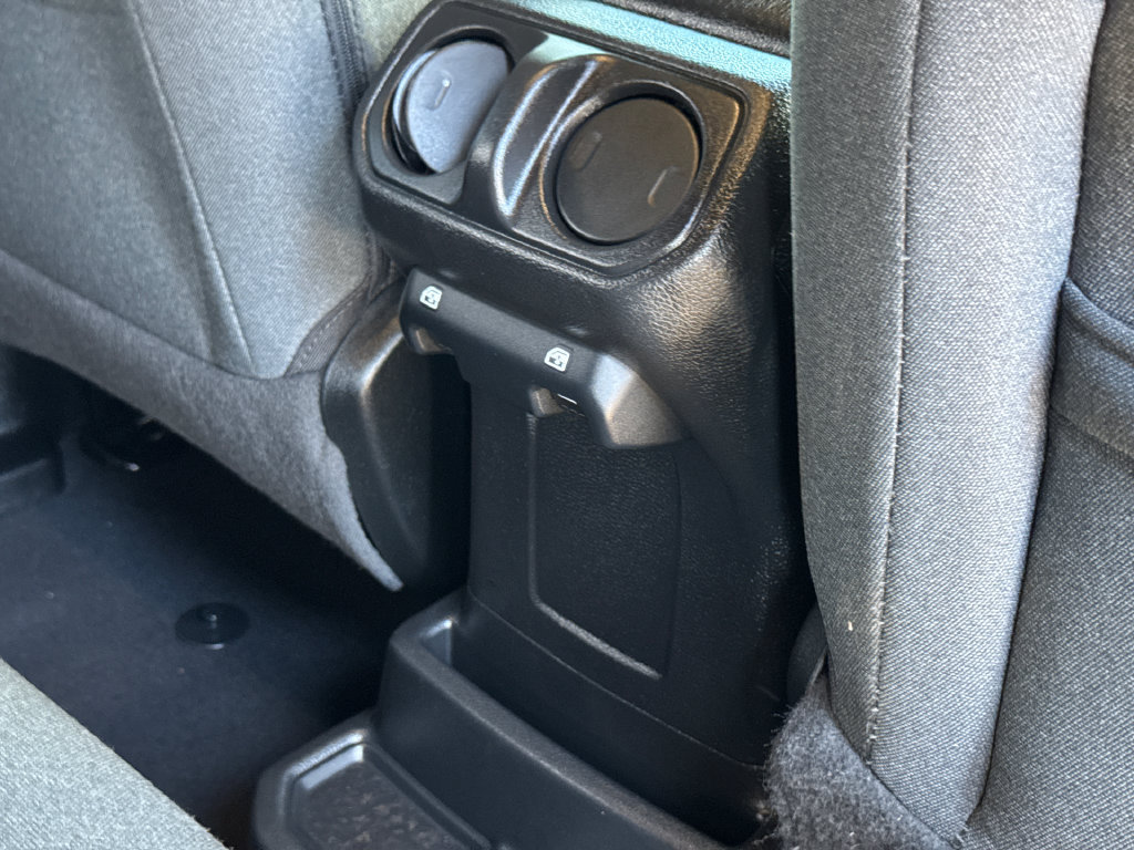 Certified 2024 Jeep Wrangler Unlimited w/ Convenience Group AWD/4WD image 18