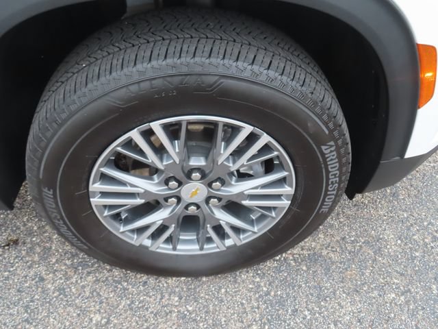 Used 2025 Chevrolet Traverse LT AWD/4WD image 15