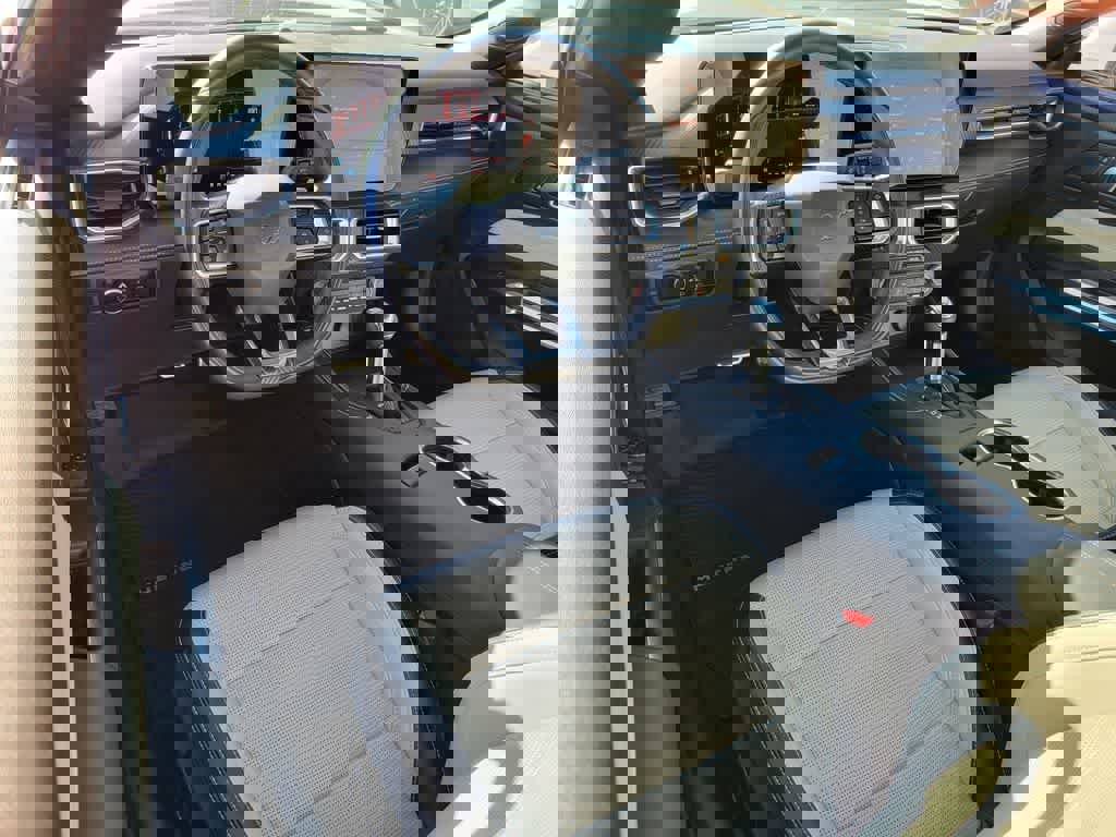 Used 2025 Ford Mustang GT Premium image 14