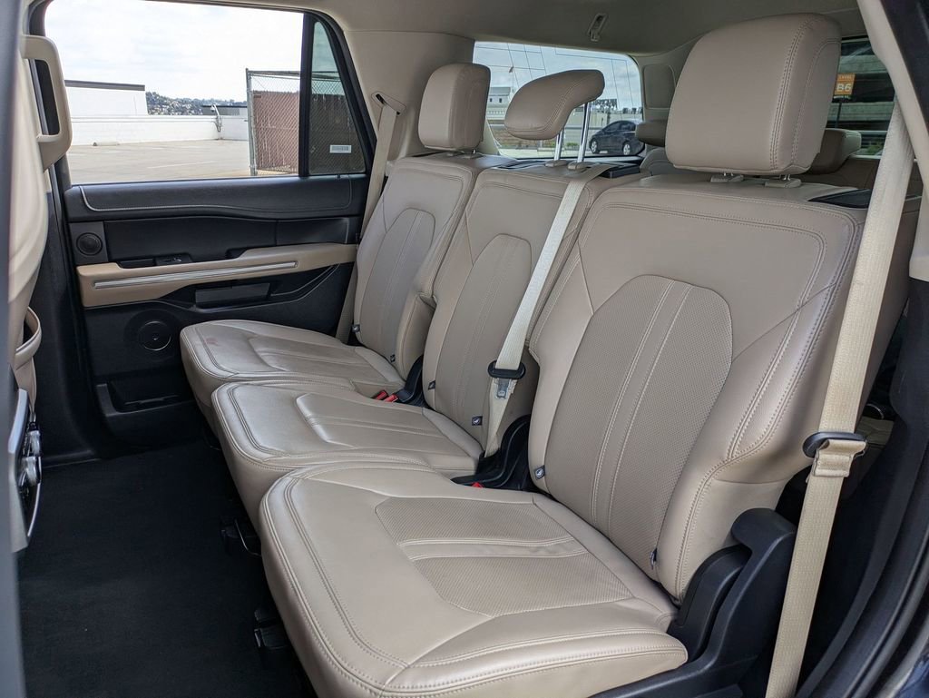 Used 2024 Ford Expedition Limited AWD/4WD image 24