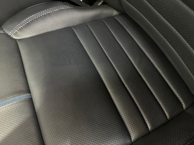 Used 2025 Ford F150 Platinum image 9