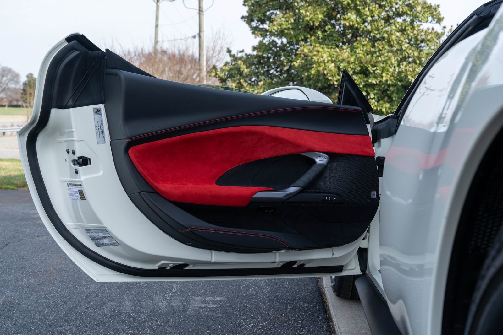 Certified 2025 Ferrari 296 GTS image 28