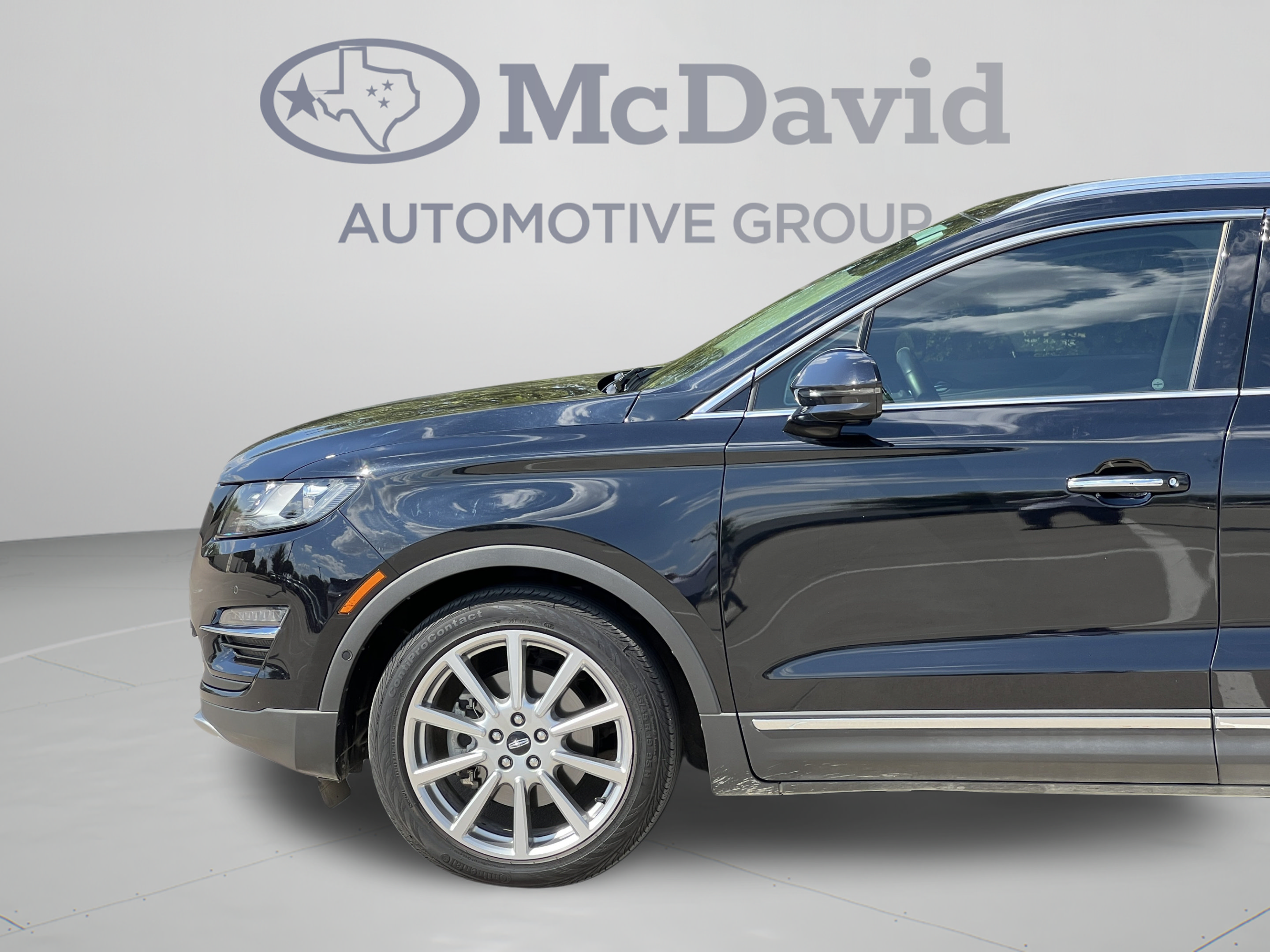 Used 2019 Lincoln MKC Reserve w/ MKC Technology Package FWD image 29