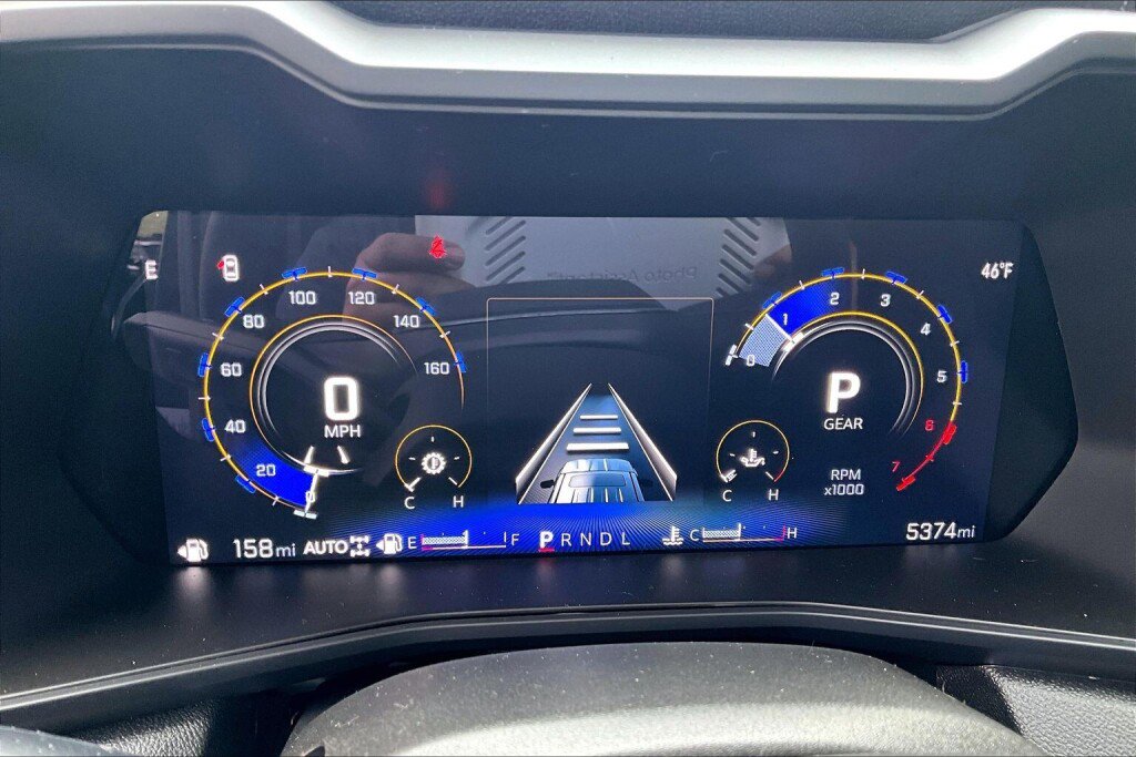 Used 2025 Chevrolet Colorado Trail Boss w/ Midnight Edition image 7