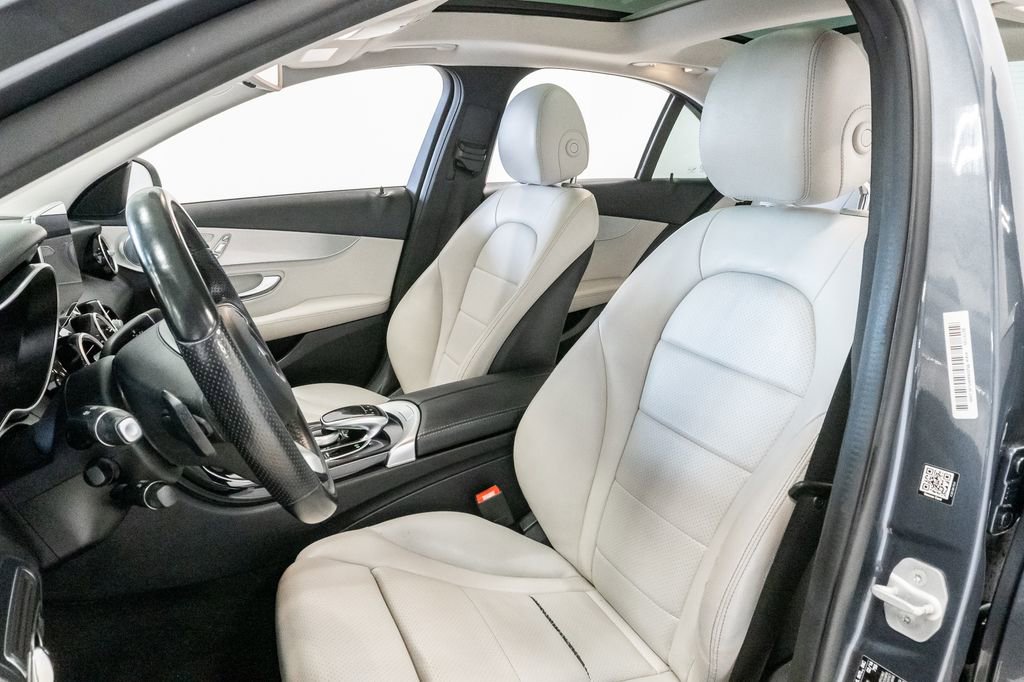 Used 2016 Mercedes-Benz C 300 4MATIC Sedan image 11