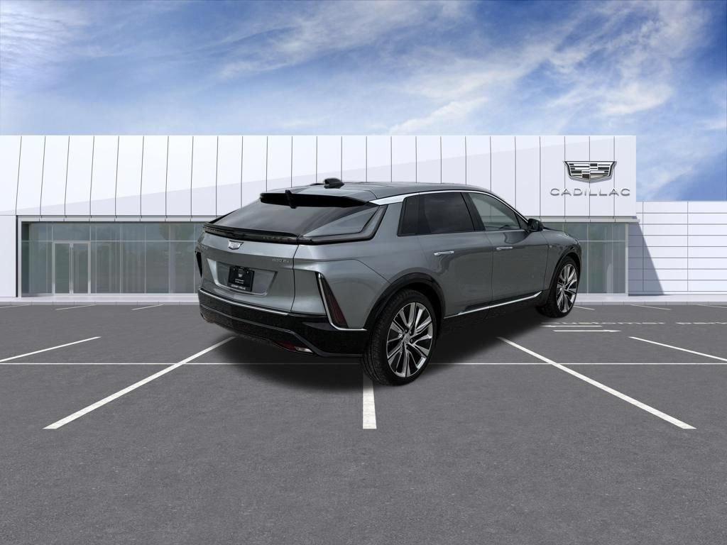 Certified 2025 Cadillac Lyriq Luxury w/ LPO, Floor Liner Package AWD/4WD image 3