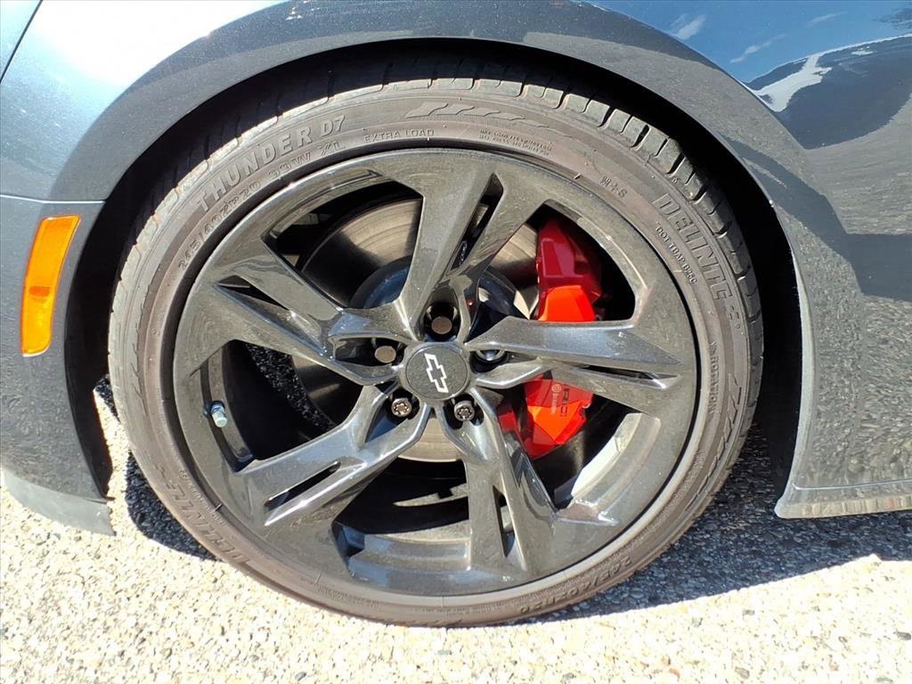 Used 2023 Chevrolet Camaro LT w/ RS Package image 9