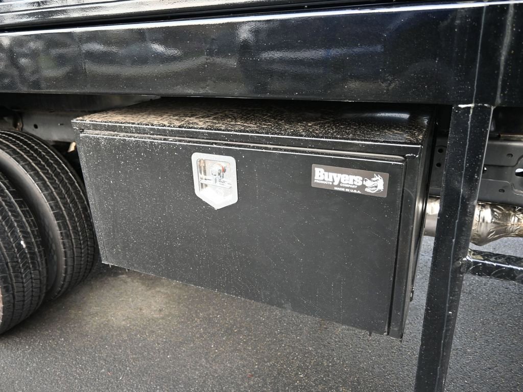 New 2025 Ford F550 4x4 Regular Cab Super Duty image 24