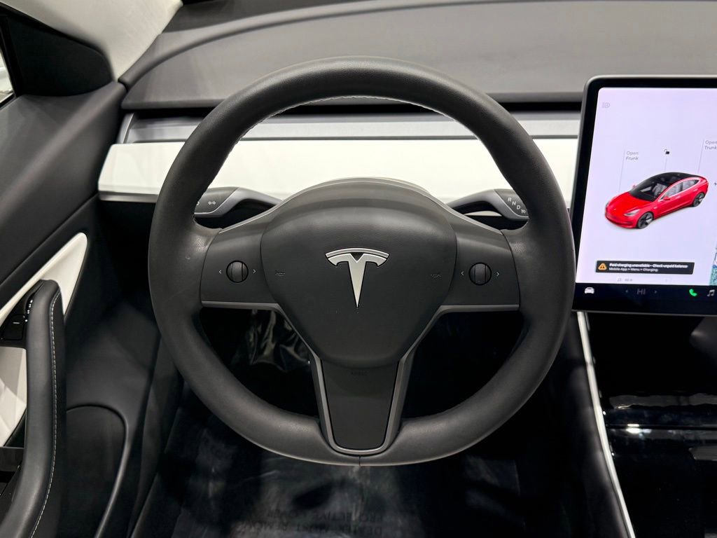 Used 2020 Tesla Model 3 Standard Range image 17