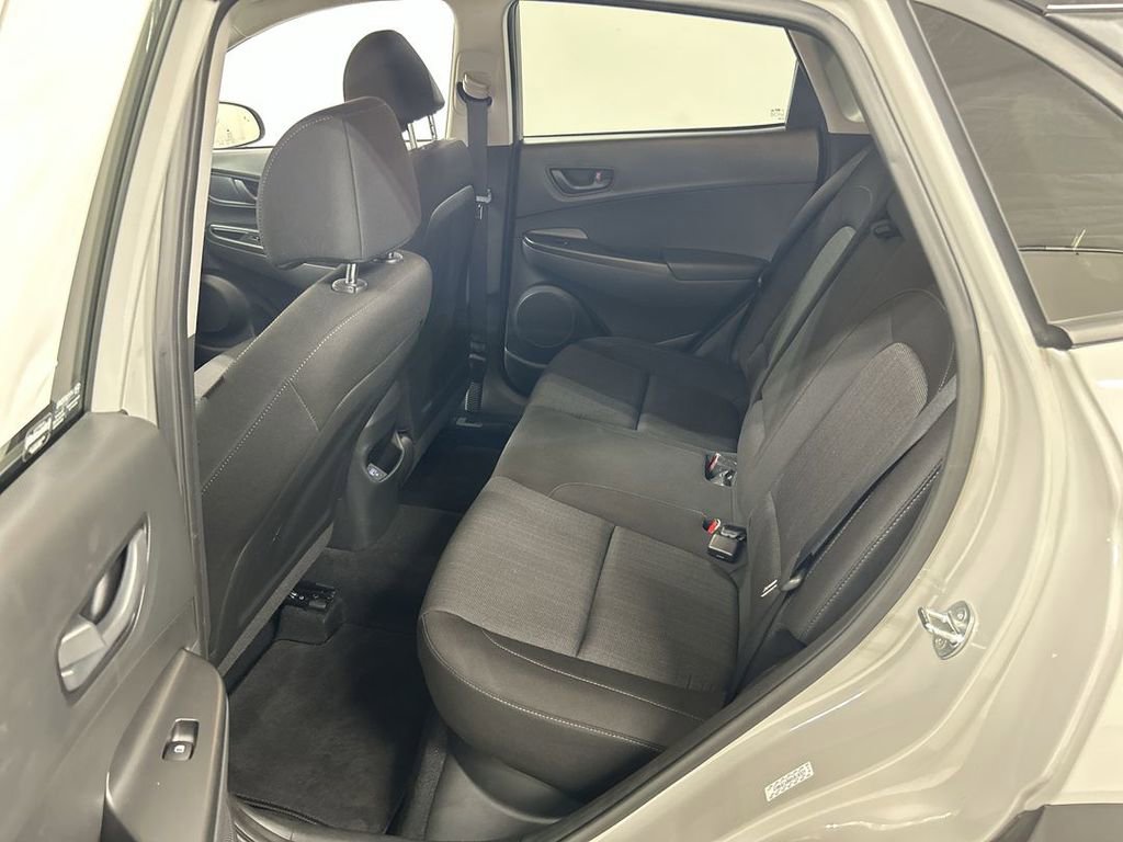 Used 2023 Hyundai Kona SEL AWD/4WD image 19