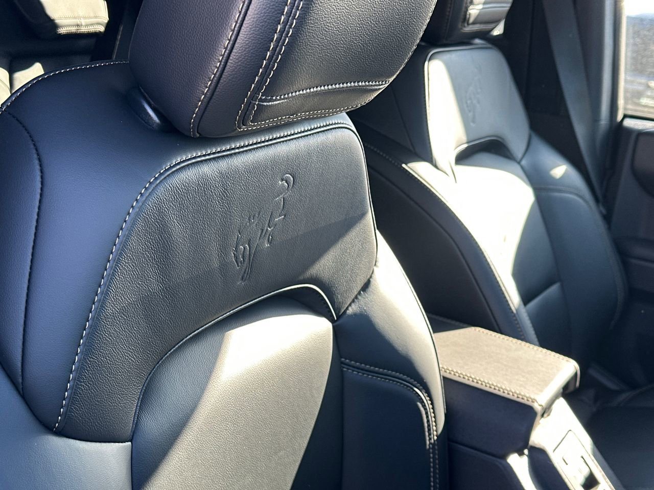 New 2025 Ford Bronco Badlands image 12