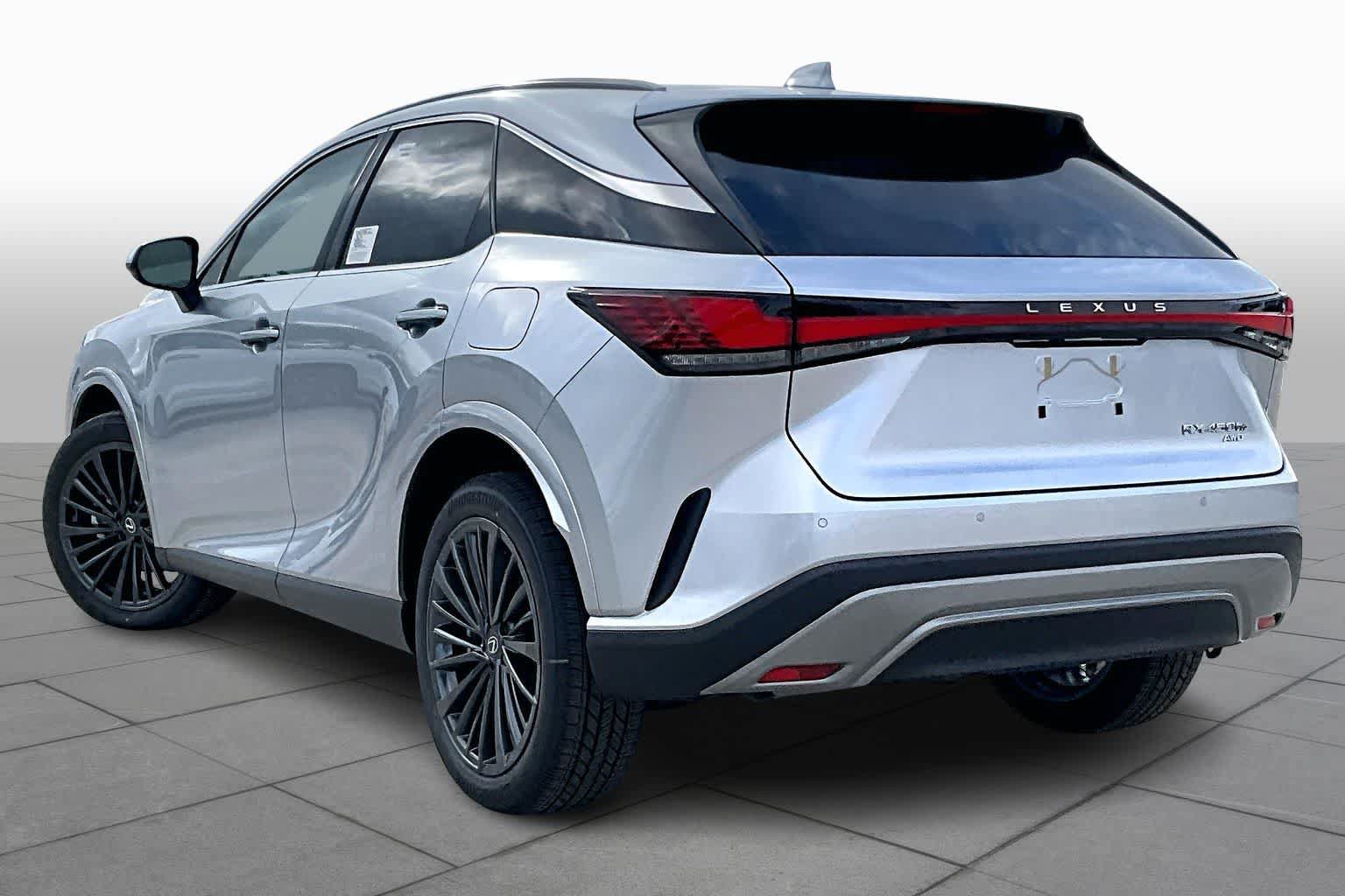 New 2026 Lexus RX 450h AWD image 4