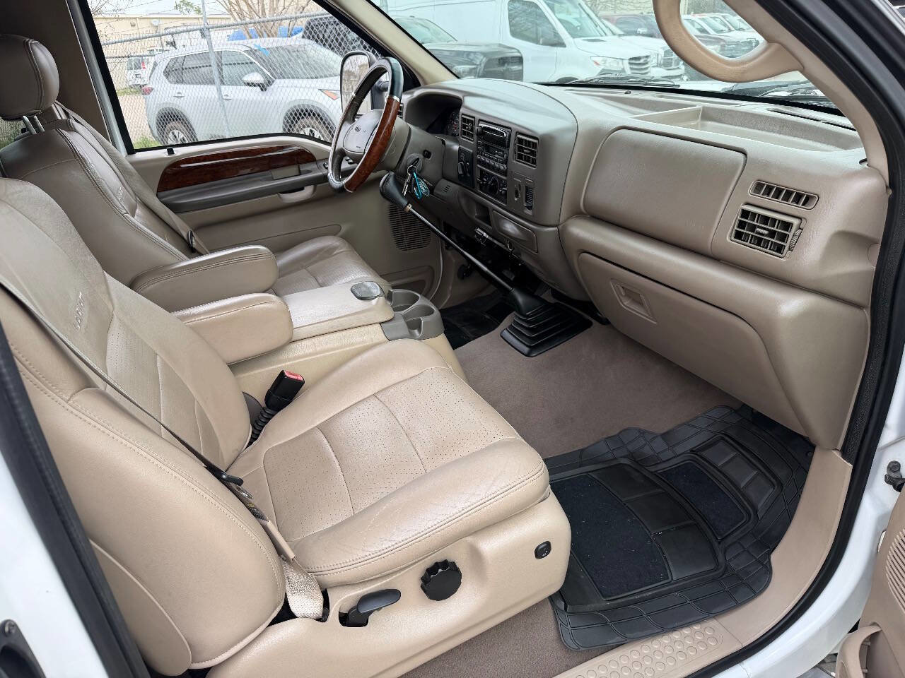 Used 2002 Ford F250 Lariat image 29