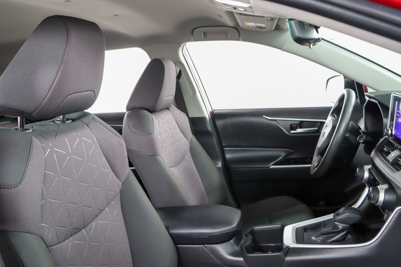 Used 2023 Toyota RAV4 XLE image 26