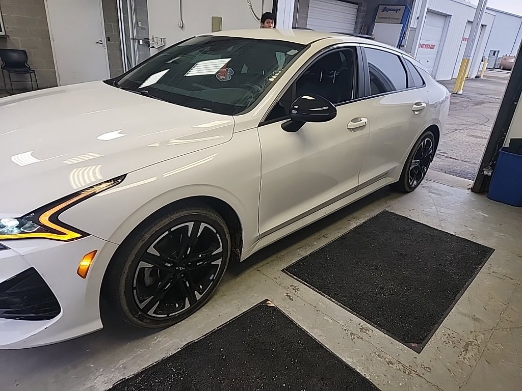 Used 2023 Kia K5 GT-Line w/ GT-Line Premium Package image 4