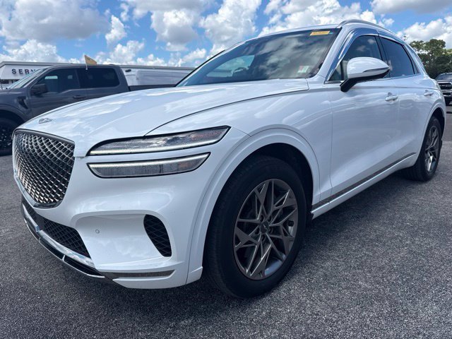 Used 2025 Genesis GV70 2.5T w/ Advanced Package AWD/4WD image 3