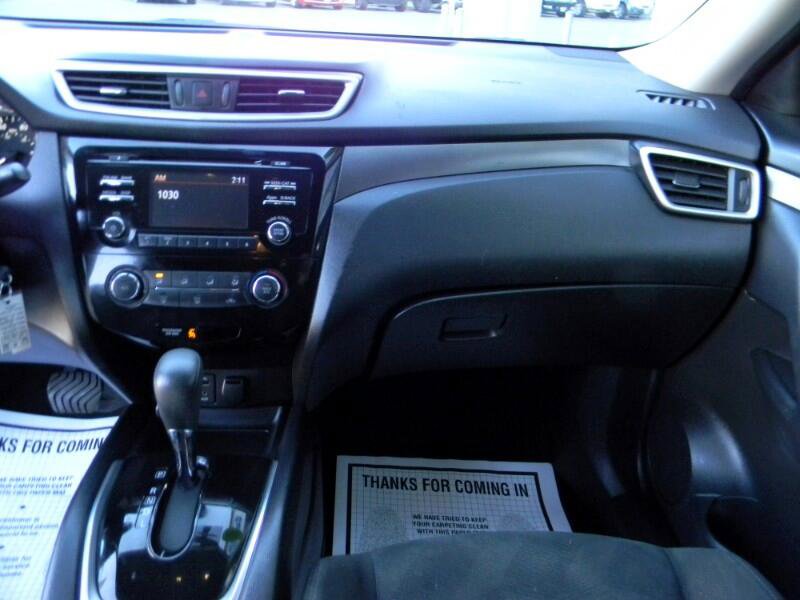Used 2016 Nissan Rogue S image 18