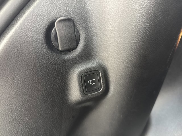 Used 2018 Jeep Compass Limited w/ Navigation Group image 30