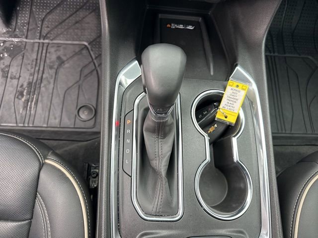 Used 2023 Chevrolet Traverse Premier w/ Redline Edition image 15